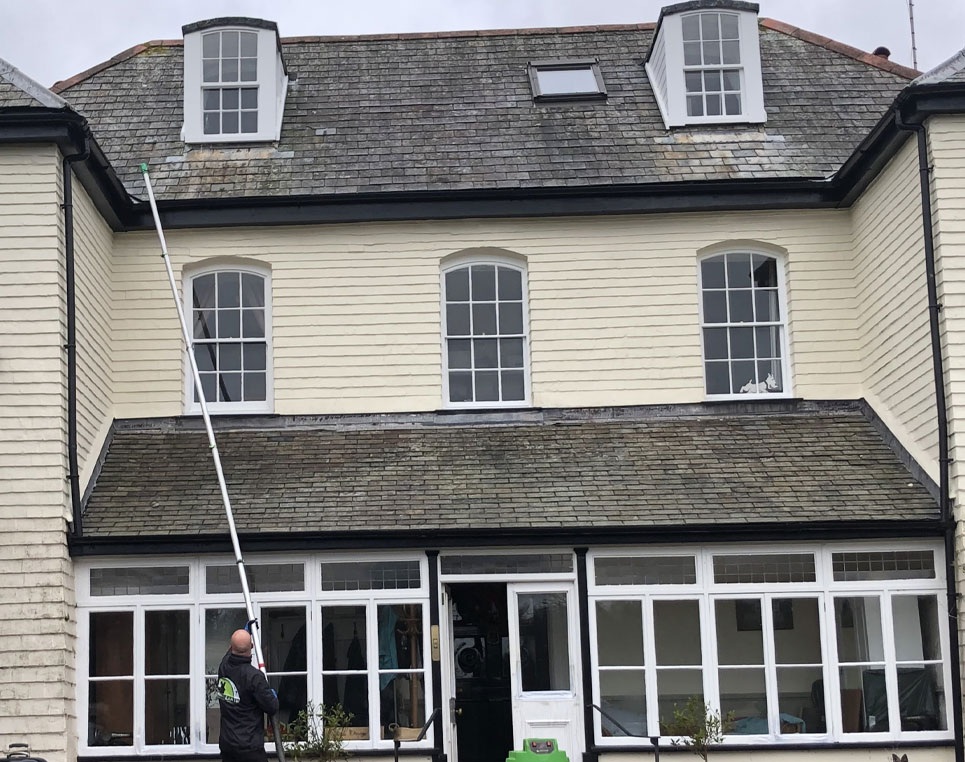 Gutter Cleaning, Gutters Cleaned, Guttering Unblocking , Gutter Clearance , Plymouth, Saltash, Tavistock, Ivybridge , Fixed Gutter Cleaning , Commercial Gutter Cleaning, Domestic Guttering Cleaners