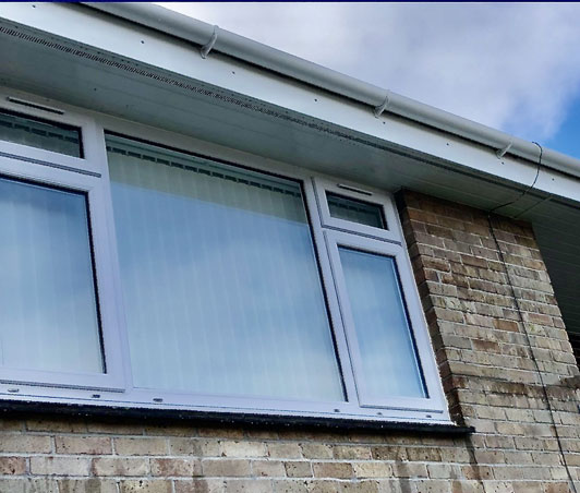 Gutter Cleaning, Gutters Cleaned, Guttering Unblocking , Gutter Clearance , Plymouth, Saltash, Tavistock, Ivybridge , Fixed Gutter Cleaning , Commercial Gutter Cleaning, Domestic Guttering Cleaners